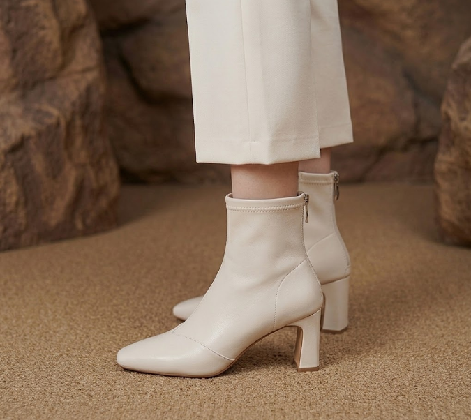 Refina Ankle Boots