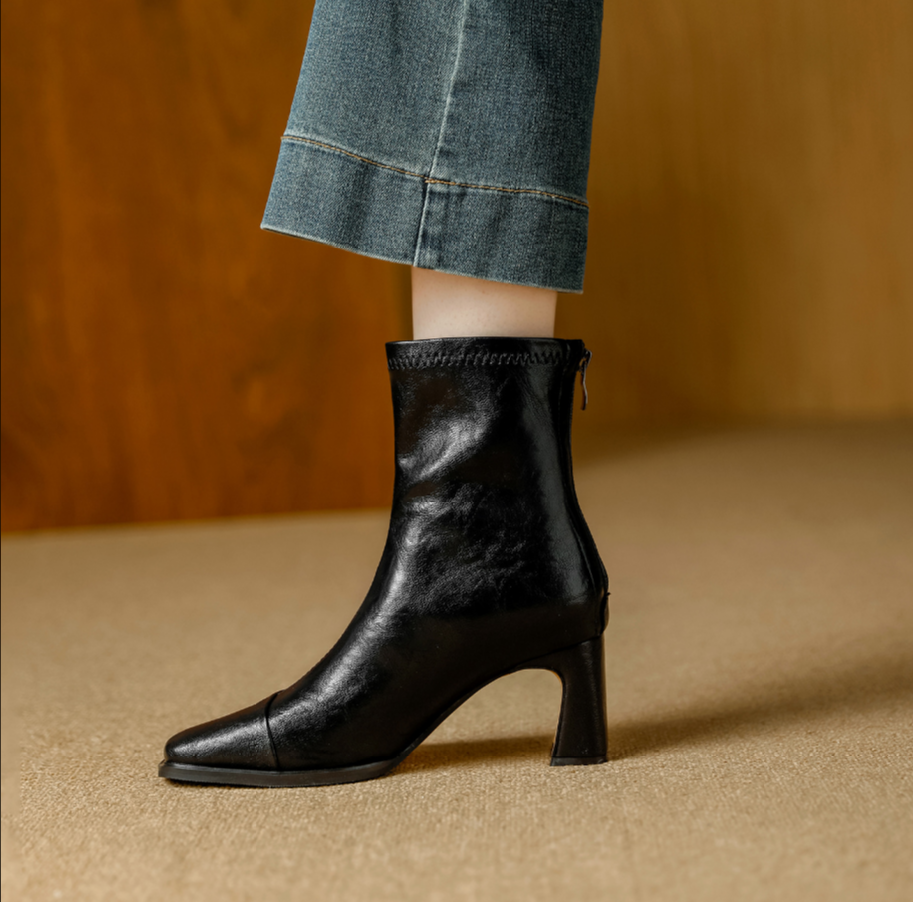 Refina Ankle Boots